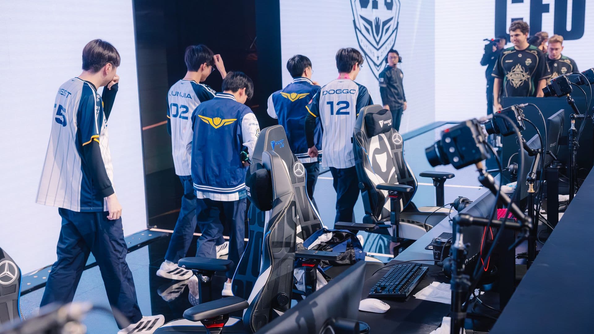 FLY losing to CFO